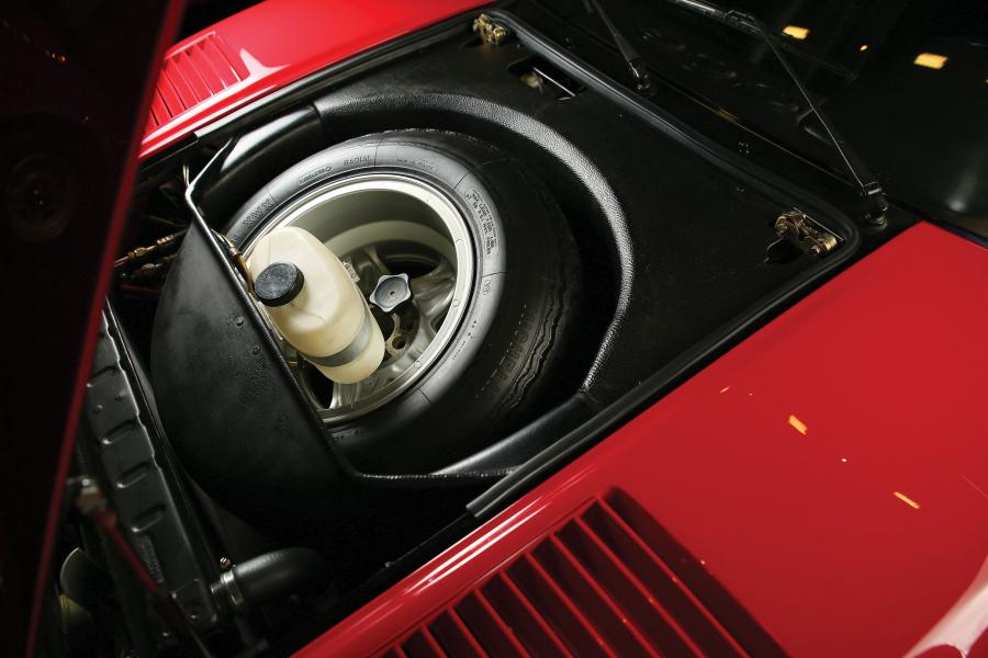 Багажник Ferrari 308 GTB Acciao 1978 года  (NA) (фото 18 из 34)